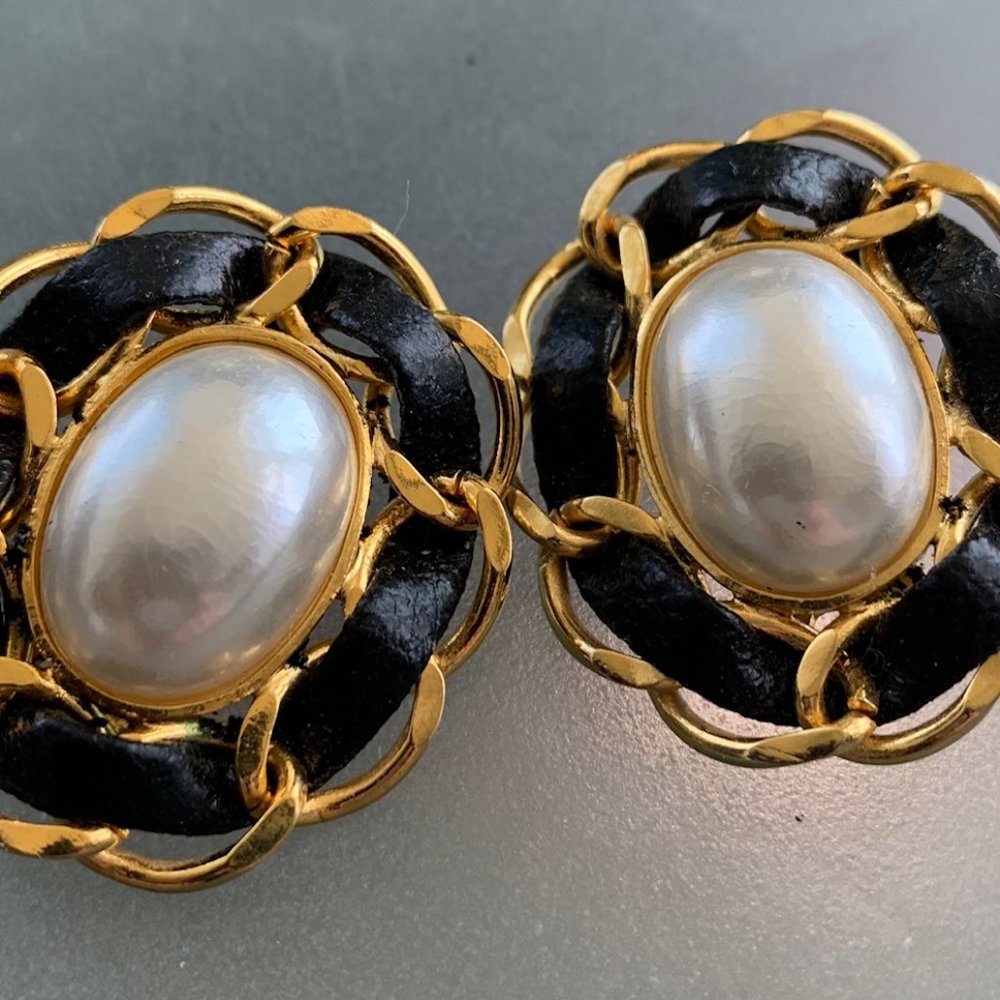 Vintage looking earrings